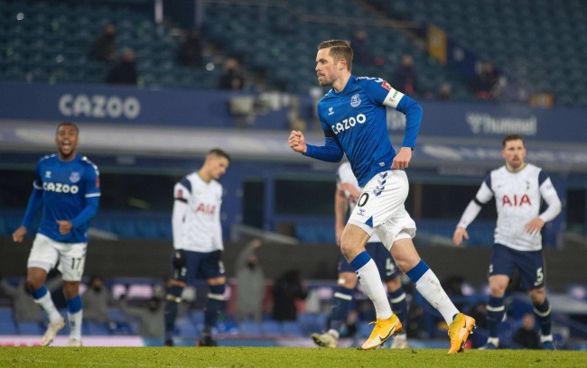 足球世界不 足球世界不